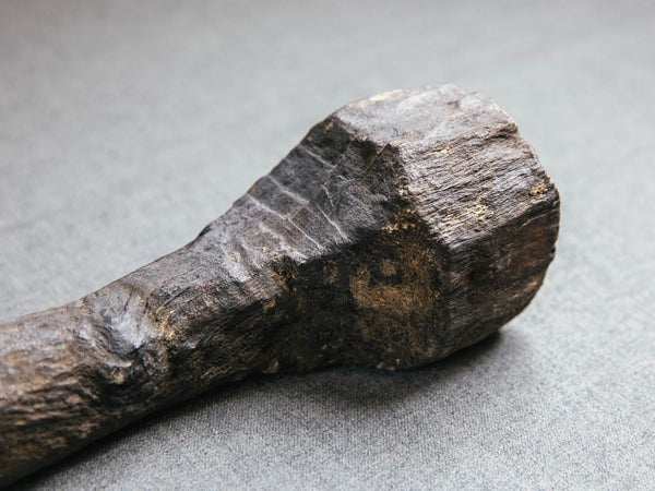 Issue 07 T.O.C. – A Study of Tool Marks on Unfinished Cabriole Legs
